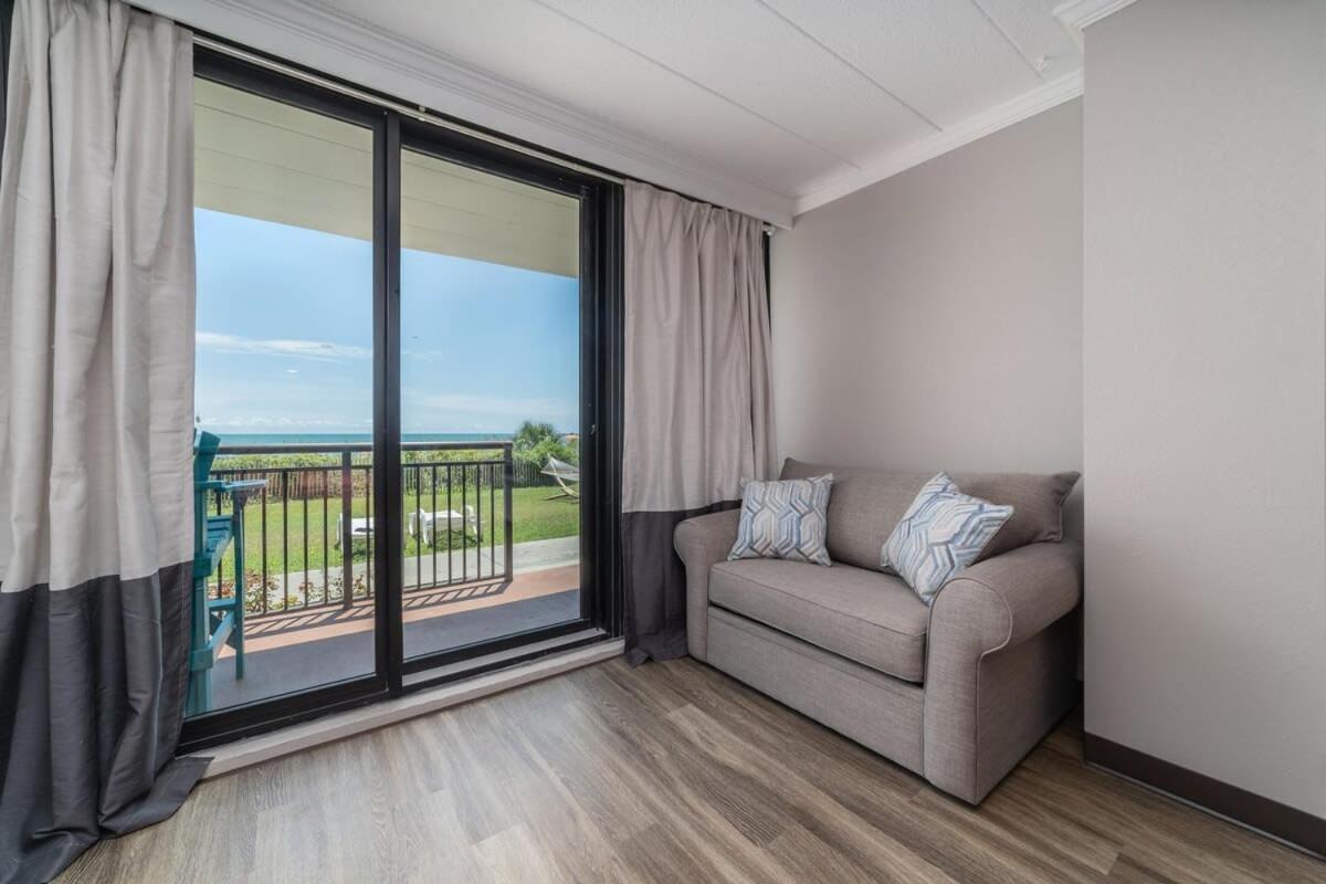 Ground Floor Ocean Front Studio - Caravelle Resort 124 マートルビーチ エクステリア 写真