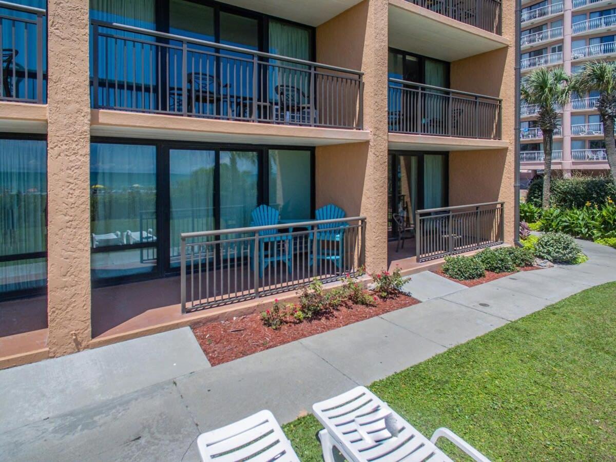 Ground Floor Ocean Front Studio - Caravelle Resort 124 マートルビーチ エクステリア 写真